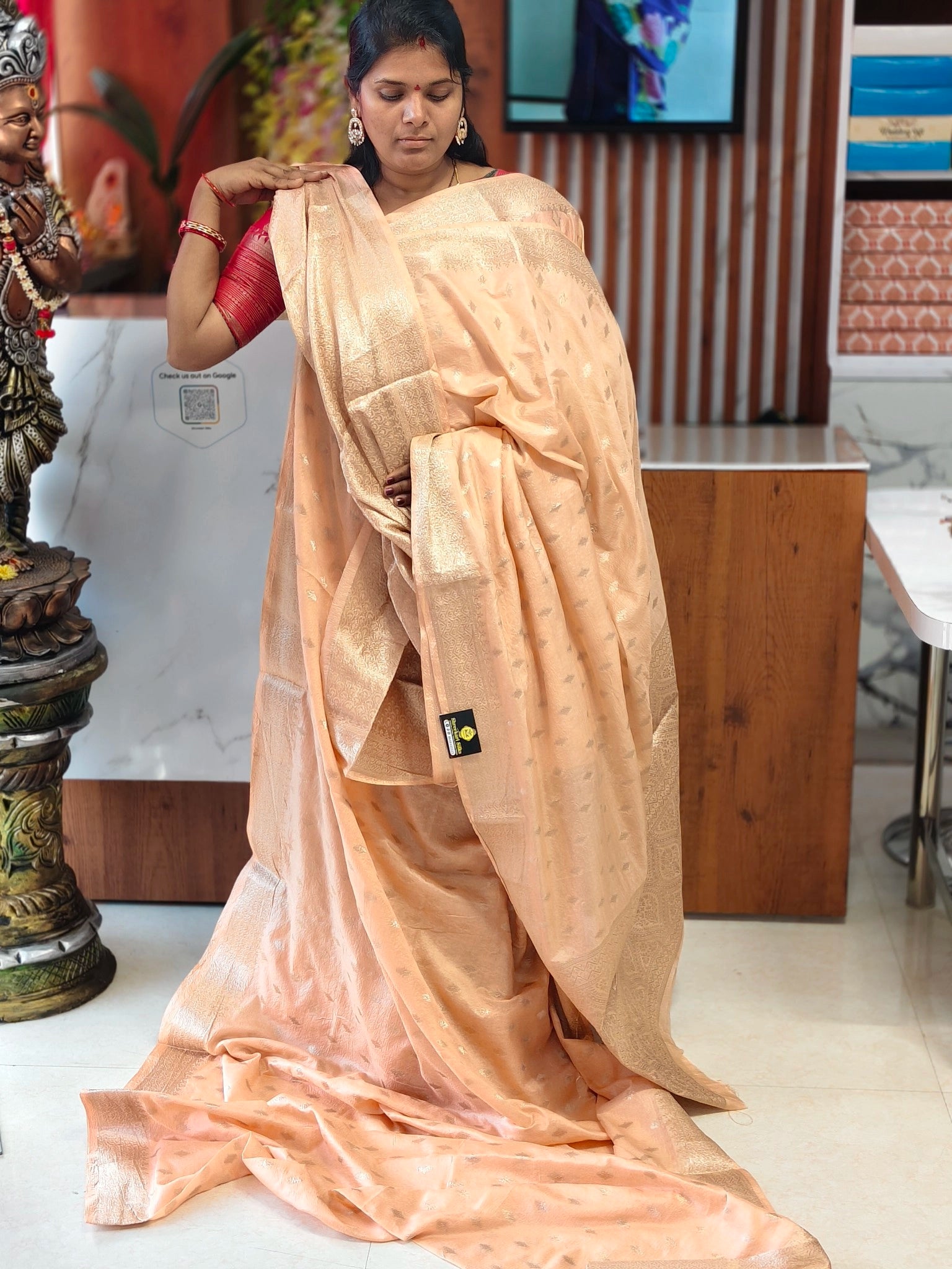 Crush Banarasi saree - Banarasi Sarees by Shreekari Silks Crush Banarasi saree - Image 3