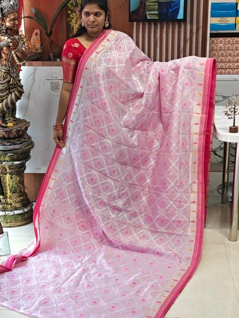 Kora Banarasi saree
